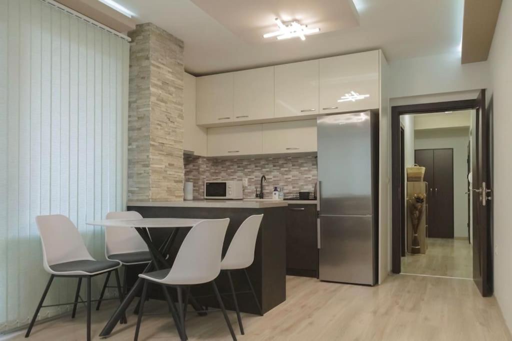Breeze Apartment 布尔加斯 外观 照片